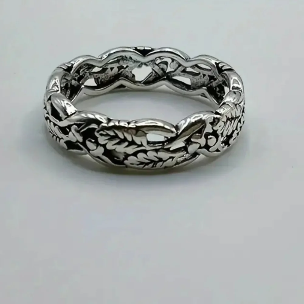 Ladies Autumn Ring Retro Style